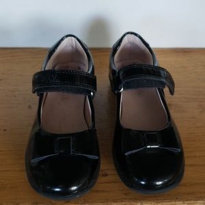 Lelli Kelly Toddler 11 patent leather Mary Janes